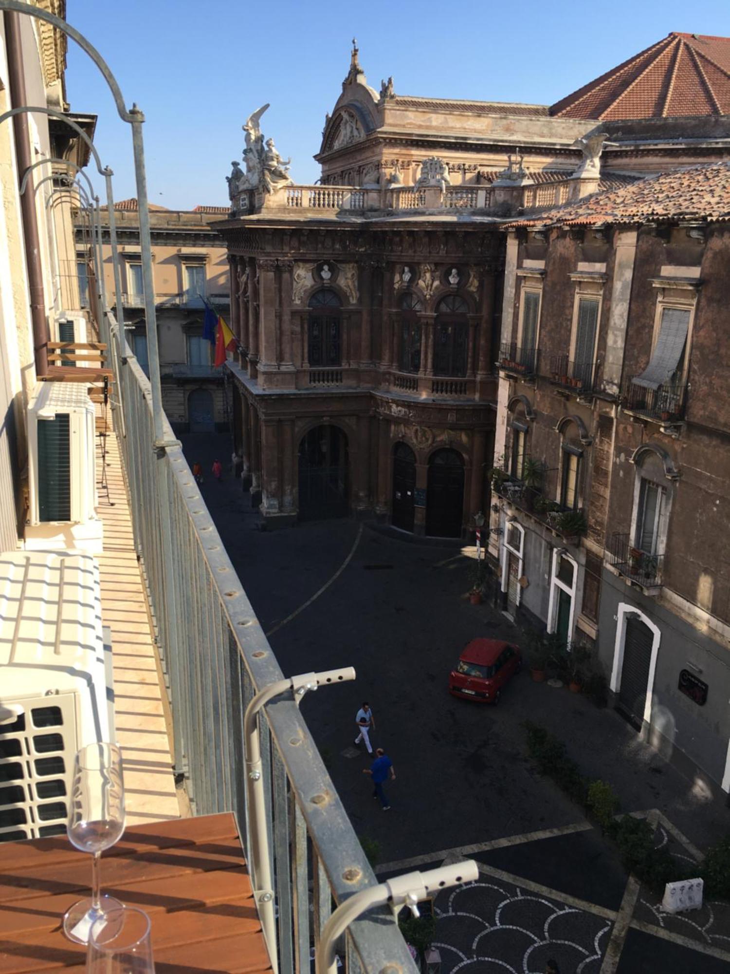 Wonderful Teatro Massimo Bellini Apartment Catania Exterior foto