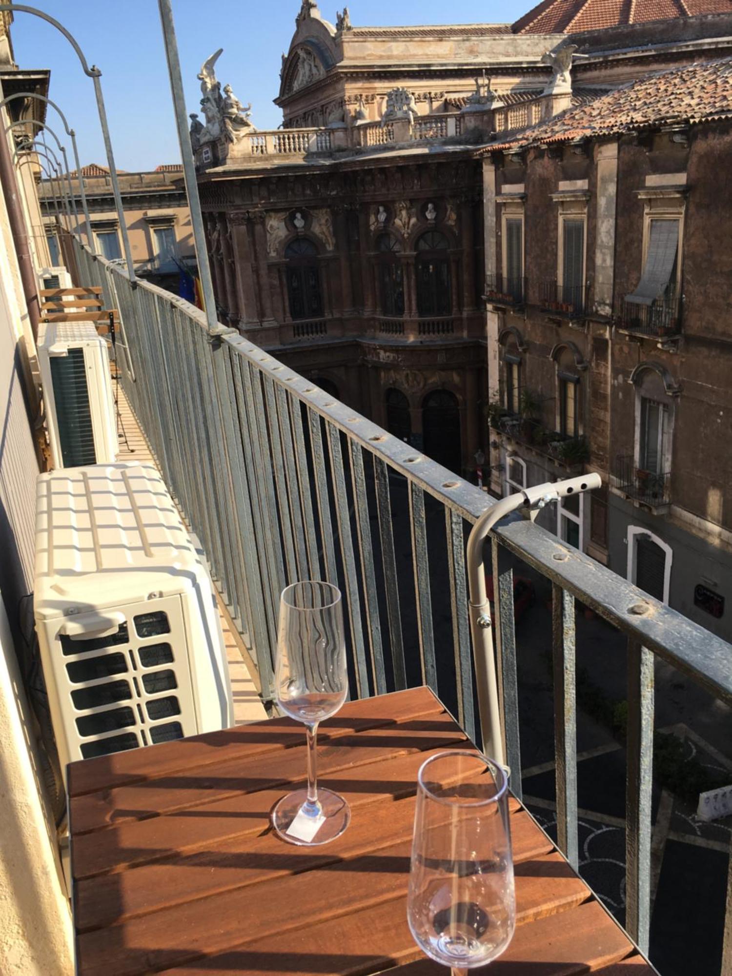 Wonderful Teatro Massimo Bellini Apartment Catania Exterior foto