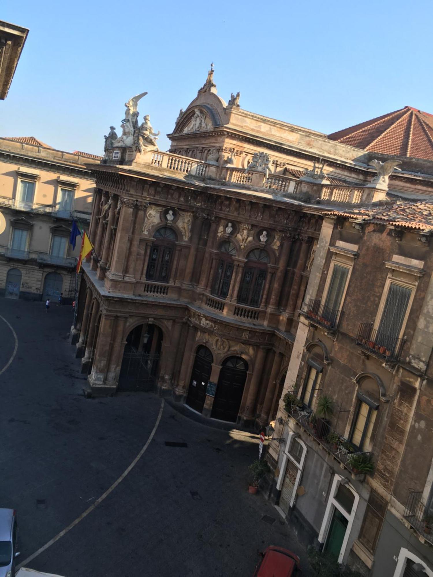 Wonderful Teatro Massimo Bellini Apartment Catania Exterior foto