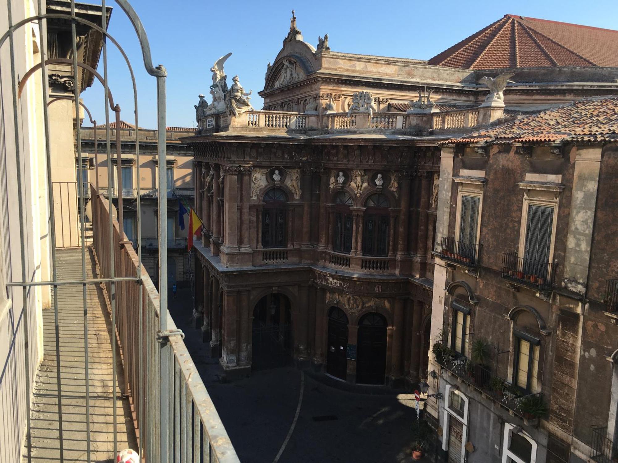 Wonderful Teatro Massimo Bellini Apartment Catania Exterior foto